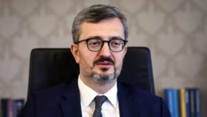 Burhanettin Duran’dan YAŞ kararlarına ilişkin değerlendirme: Kahraman ordumuza hayırlı olsun