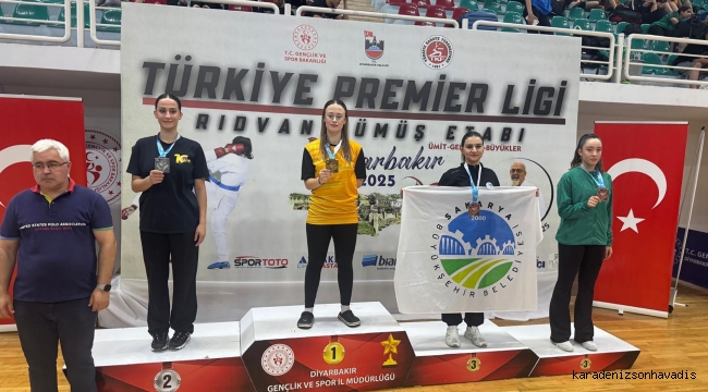 Büyükşehir’in başarılı sporcuları Diyarbakır’da kürsüye çıktı