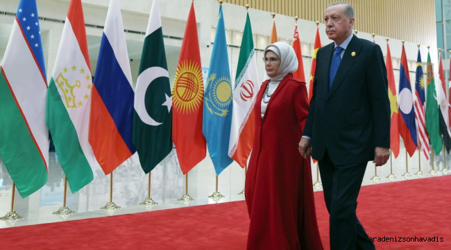Cumhurbaşkanı Erdoğan ve eşi Emine Erdoğan Çin'de lider eşleriyle yemekte buluştu