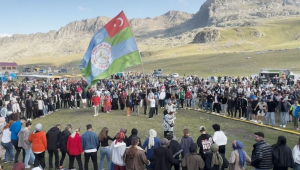 Ovit Yaylasında ilk gün coşkusu; on binler horona durdu