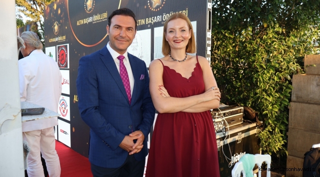 PROGRAM ARASI ÖDÜL ALDI