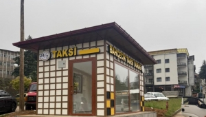 TRABZON BÜYÜKŞEHİR, TAKSİ VE DOLMUŞ DURAKLARINI YENİLİYOR