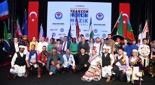TRABZON’DAN DÜNYAYA BARIŞ MESAJI VERDİLER