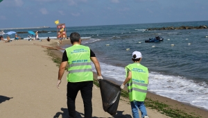 İsveç'te başlayan 'plogging' akımı Karasu Sahili'ne ulaştı