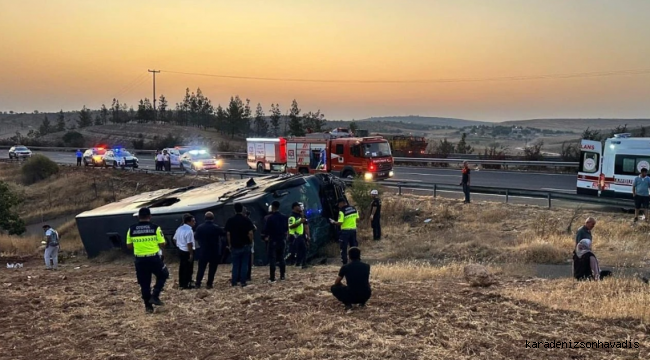 Suruç’ta kaza: Yolcu otobüsü yan yattı