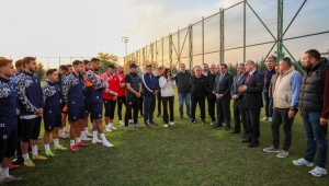BAŞKAN ÖZLÜ’DEN DÜZCESPOR’A MORAL ZİYARETİ