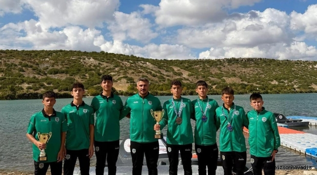 Büyükşehir sporcuları Eskişehir’de ikincilik kupasını kaldırdı