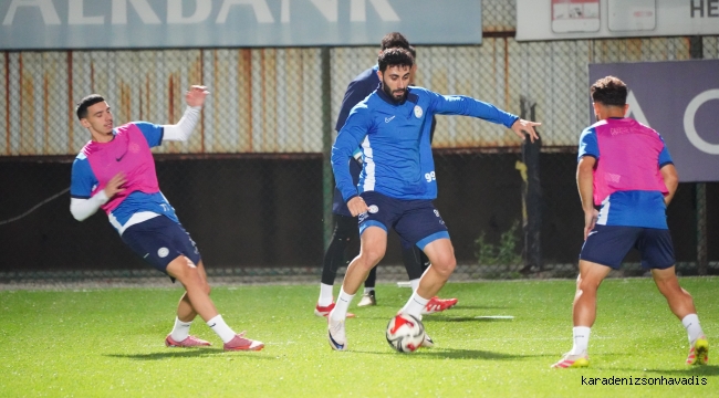 Çaykur Rizespor, Trabzonspor maçı hazırlıklarına başladı.