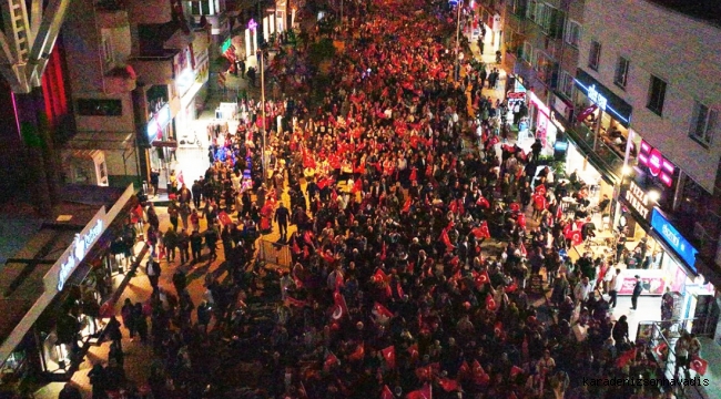 Cumhuriyetin Kalesi Kdz. Ereğli’de, On Binler Sokaktaydı