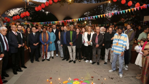 Divali coşkusu Gençlik Parkı’nda yaşandı