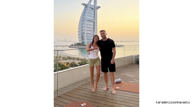 ECE VAHAPOĞLUNDAN İNGİLİZ FUTBOLCUYA YOGA