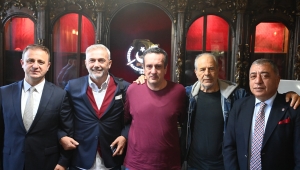 EFSANELER EMİR YUŞA ANISINA SAHAYA ÇIKIYOR