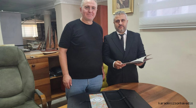 İsmail Karakaş’a tarihî emanet: Kudüs’ün Osmanlı Tapusu hediye edildi