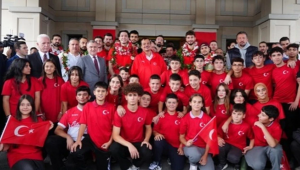 Paralimpik Milli sporcular tarihi başarılara imza attı