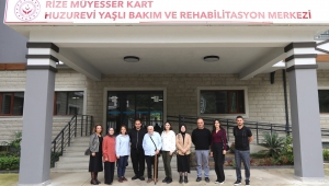Rize'de sağlıkçılar Dünya Yaşlılar Günü'nde bir araya geldi