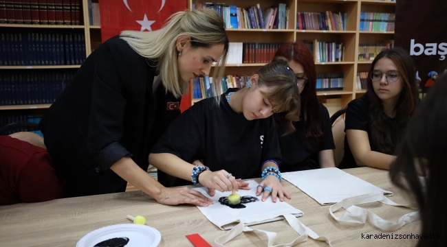 SAMEK’ten anlamlı etkinlik: Sakarya Anadolu Lisesi’nde 29 Ekim coşkusu