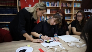 SAMEK’ten anlamlı etkinlik: Sakarya Anadolu Lisesi’nde 29 Ekim coşkusu