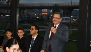 “TAM BAĞIMSIZLIK İÇİN AYAKTA DURMALIYIZ”