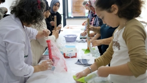 Ara tatilin en renkli programı Anne ve çocuklar SAMEK’te birlikte üretti