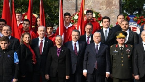 BÜYÜK ÖNDER ATATÜRK TRABZON’DA TÖRENLE ANILDI