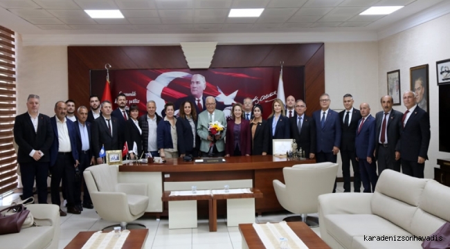 Chp Yönetimi, Başkan Posbıyık’ı Ziyaret Etti