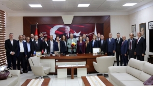 Chp Yönetimi, Başkan Posbıyık’ı Ziyaret Etti