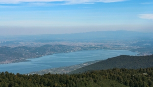 “Gölün mevcut durumunda farklı şehirlere su aktarımı mümkün değil”