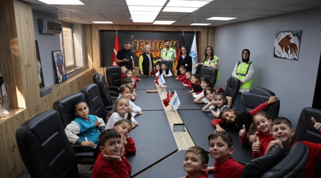 Kartepe’de Çocuklara Geri Dönüşüm Bilinci Aşılanıyor