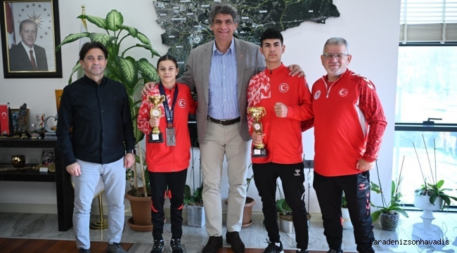 Kartepe'nin Gururu Genç Sporcular Başkan Kocaman'la Buluştu