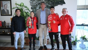 Kartepe’nin Gururu Genç Sporcular Başkan Kocaman’la Buluştu