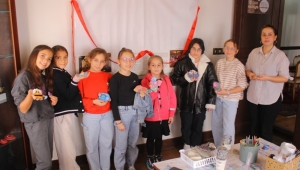 Kent Müzesi Taş Boyama Atölyesinde Renkli Anlar