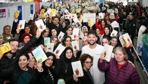 KİTAP TUTKUNLARI TRABZON'DA YAZARLARLA BULUŞACAK