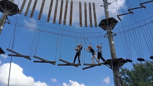 Macera Park’ta adrenalin dolu deneyimle çok şey öğreniyorlar