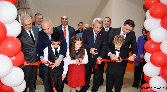 RİZE TOBB İLKOKULUNDA İNGİLİZCE SOKAĞI AÇILIŞI GERÇEKLEŞTİ 