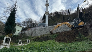 TRABZON BÜYÜKŞEHİR TAŞ DUVARLARLA GÜVENLİ YOLLAR OLUŞTURUYOR