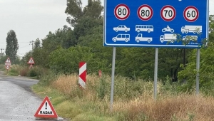 TRABZON'DA TRAFİK LEVHALARI GÜNCELLENİYOR