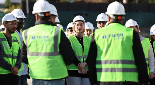 Yusuf Alemdar geleceğin inşaat mühendisleriyle şantiyede son durumu açıkladı