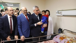 Bakan Memişoğlu Filistinli hastaları ziyaret etti