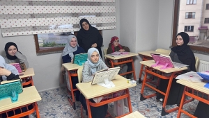 Down Sendromlu kızına adanmış bir hayattan hafızlığa uzanan büyük başarı