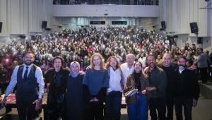 FESTİVAL, ÜNLÜ İSİMLERİ HAYRANLARIYLA BULUŞTURDU