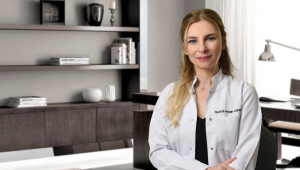 Göz kuruluğuna karşı damla tedavisi