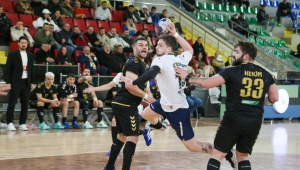 HENTBOLDA “RİZE DERBİSİ”NDE KAZANAN RİZE BELEDİYESPOR OLDU