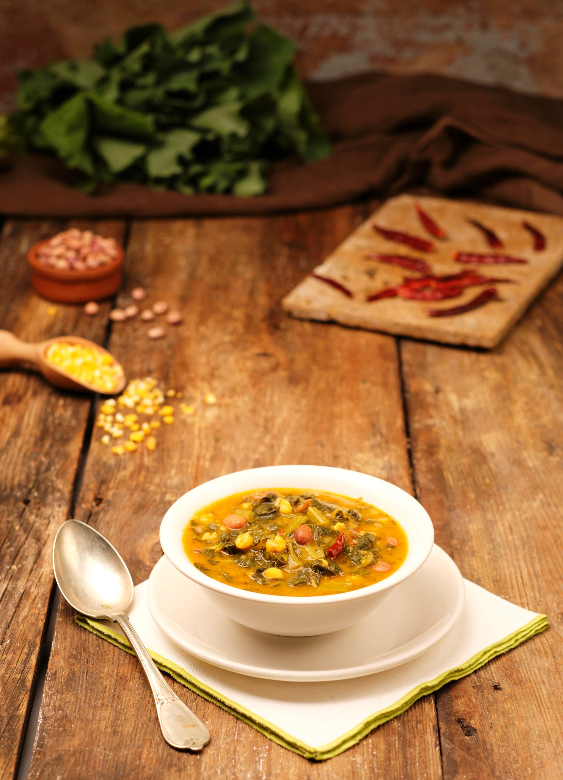 KARADENİZ MUTFAĞINDAN SÜPER BESİN KALEYE İKİZİ OLAN KARALAHANA İLE MEYDAN OKUMA 