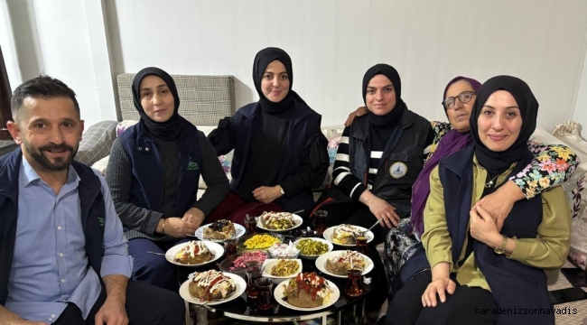 Kartepe'de Büyüklerin Yalnızlığına Dokunan Sıcak Bir El