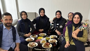 Kartepe'de Büyüklerin Yalnızlığına Dokunan Sıcak Bir El