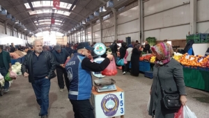 Kdz. Ereğli’de Pazar Poşetlerini Birde Zabıta Tartıyor