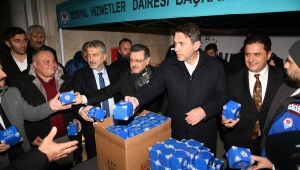 BAKAN BAYRAKTAR VE BAŞKAN GENÇ’TEN MİRAÇ KANDİLİNDE KANDİL SİMİDİ İKRAMI