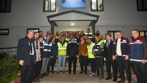 BAŞKAN GENÇ’TEN YILBAŞINDA GÖREV YAPAN PERSONELE ZİYARET