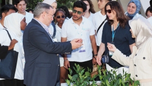 ÇAYKUR GENEL MÜDÜRÜ ALİM; SEVİNÇLİYİZ, ÇAYIMIZ KAR YAĞIŞINDAN NASİBİNİ ALDI 