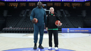Cumhurbaşkanı Erdoğan, NBA efsanesi Shaquille O'Neal ile basketbol oynadı
